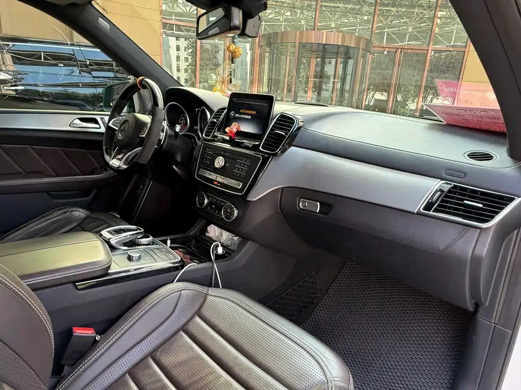 MERCEDES-BENZ GLE AMG