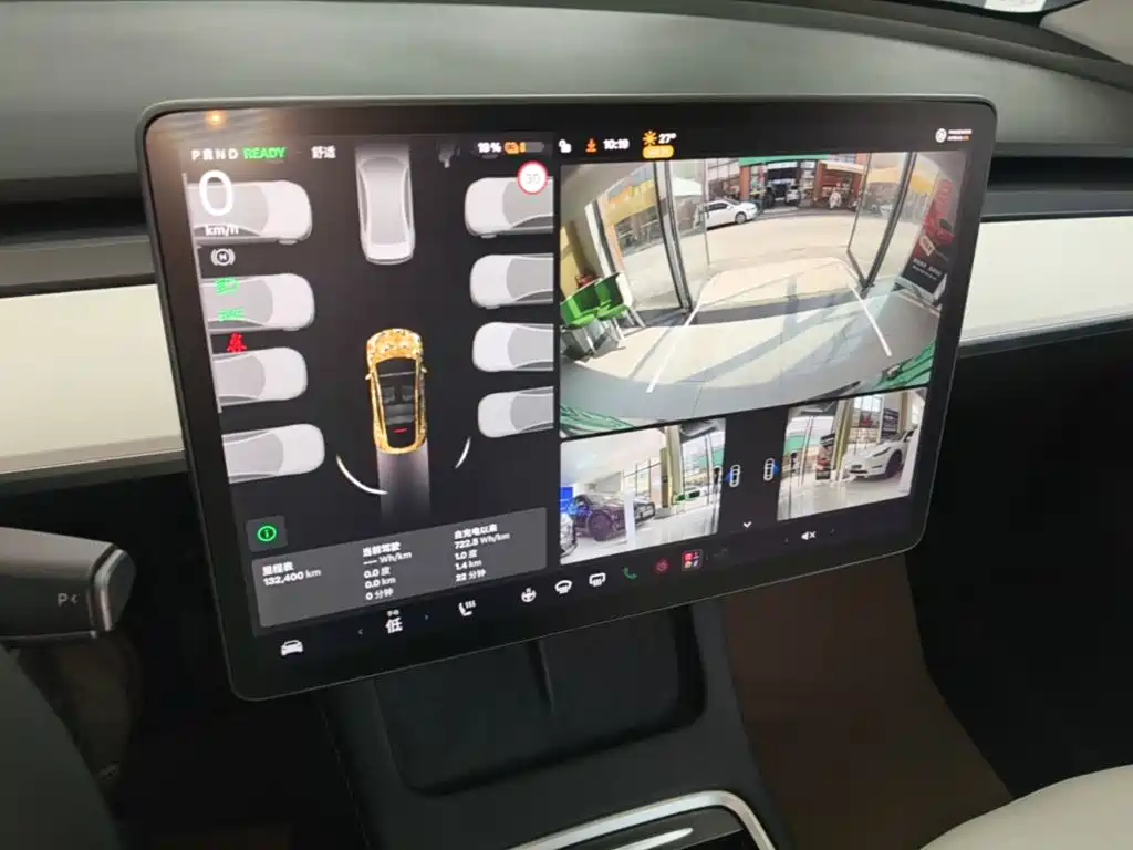 Tesla Model Y — миниатюра 13