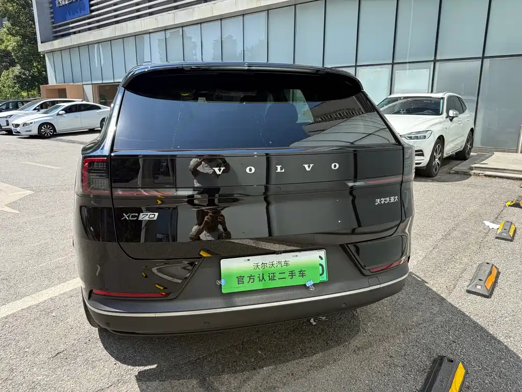 Volvo XC70 PHEV — миниатюра 16