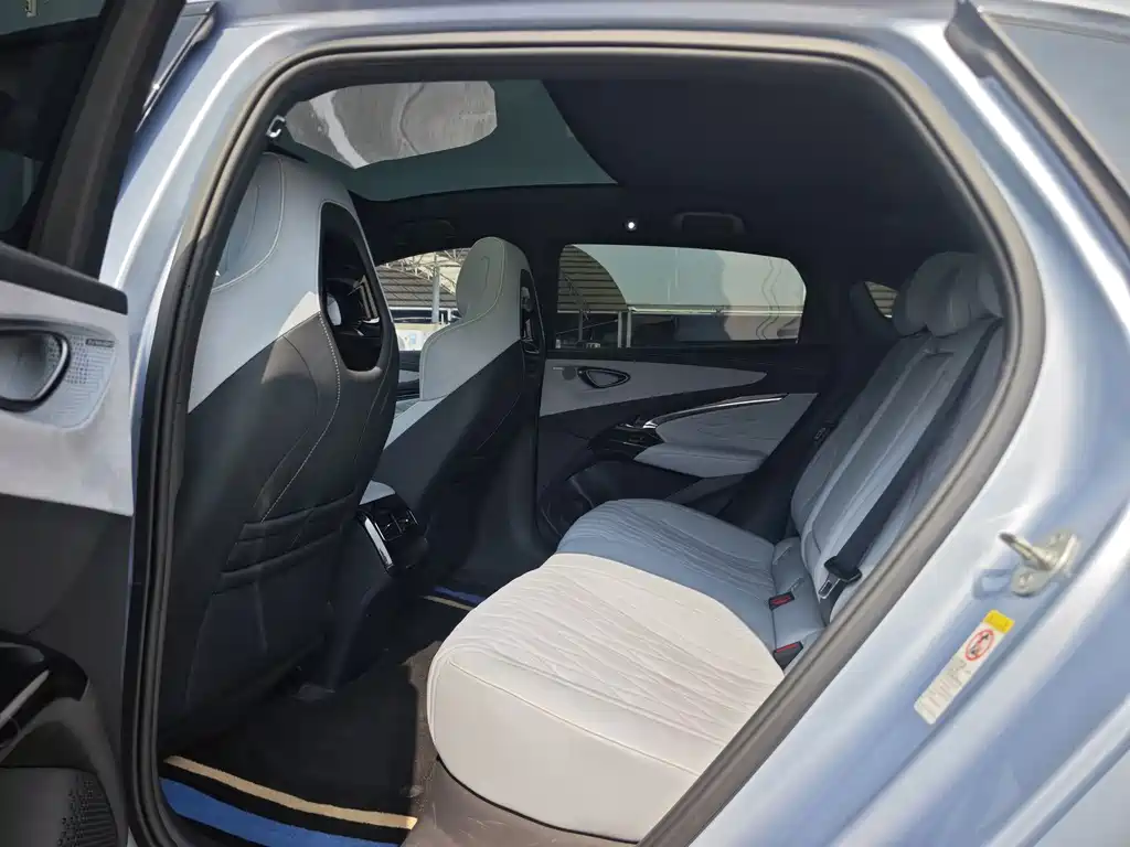BYD Seal — миниатюра 15