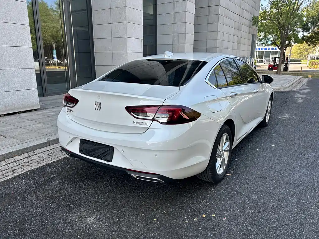 Buick Regal — миниатюра 3