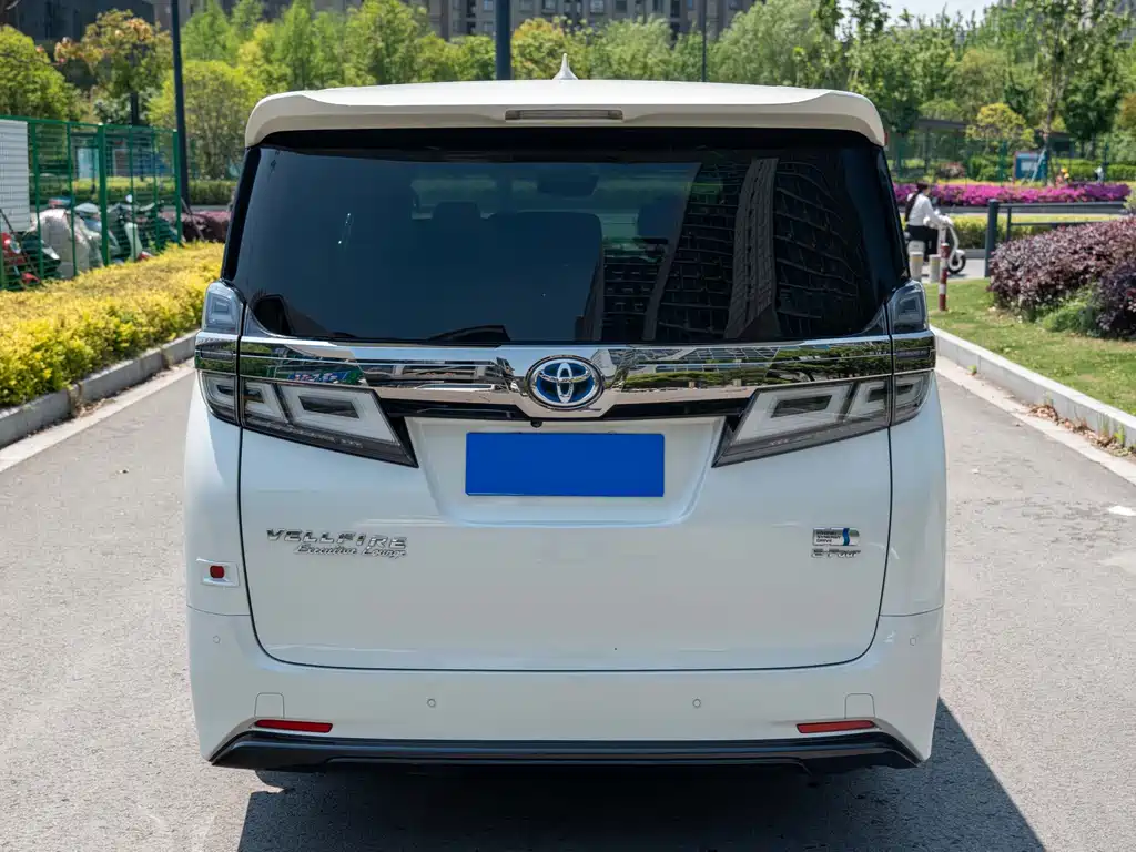 Toyota Vellfire — миниатюра 5