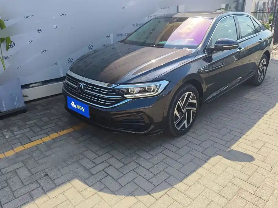 速腾 2025款 300TSI DSG超越版 2024