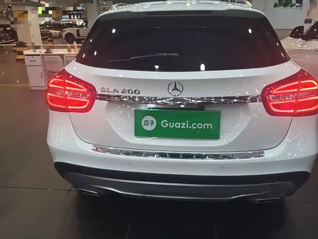Mercedes-Benz GLA — миниатюра 6