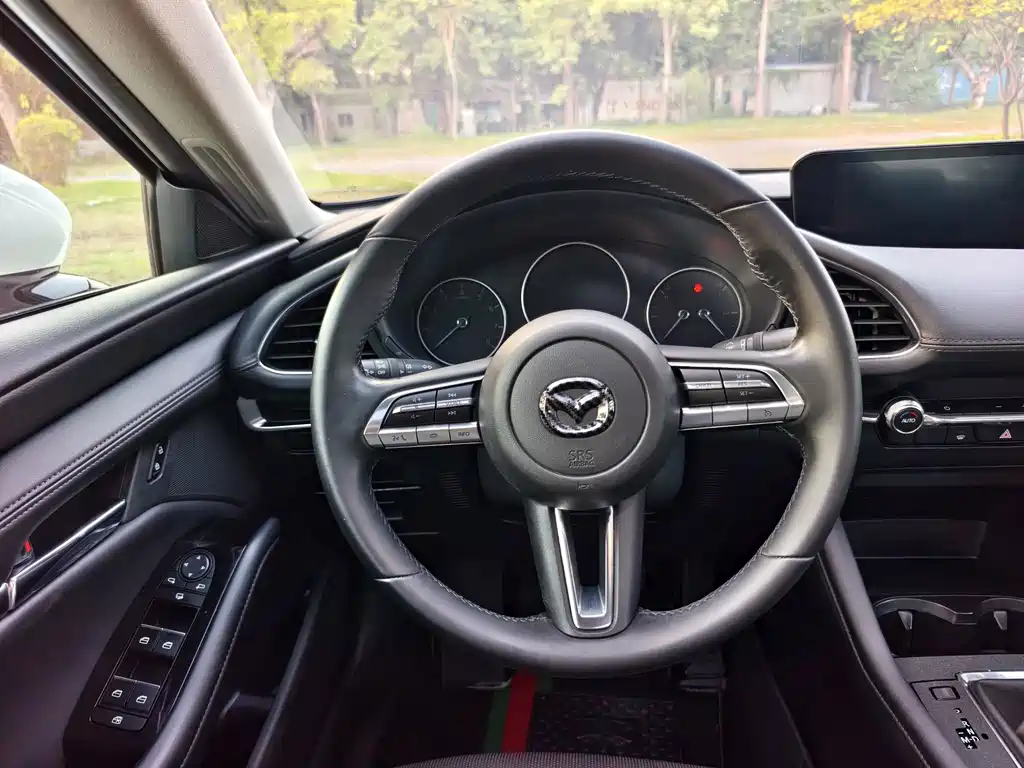 Mazda 3 Axela — миниатюра 7