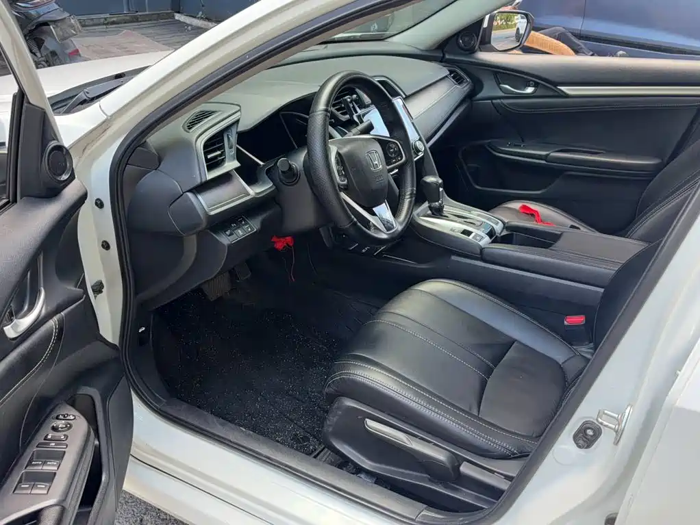 Honda Civic — миниатюра 15