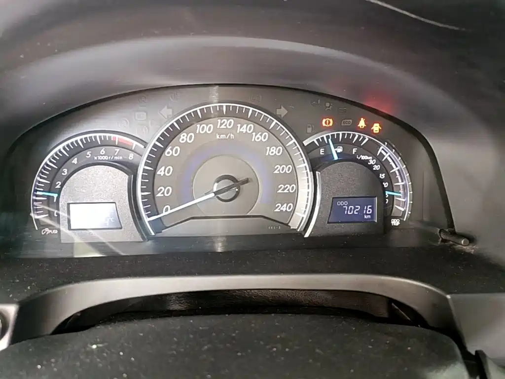 Toyota Camry — миниатюра 12