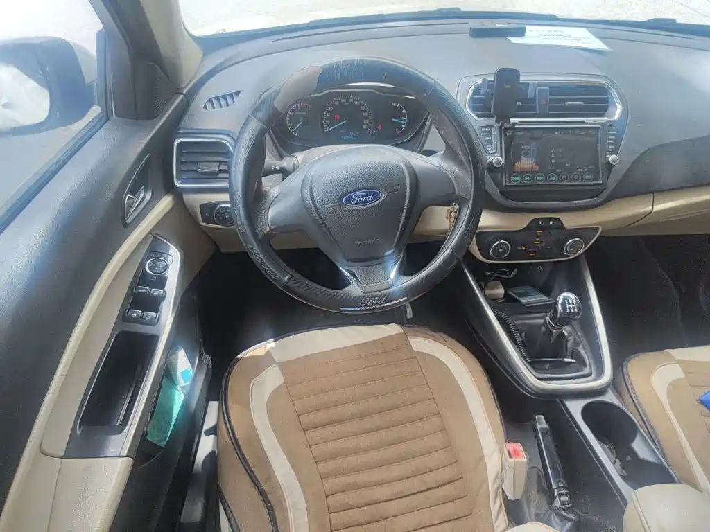 Ford Escort — миниатюра 6