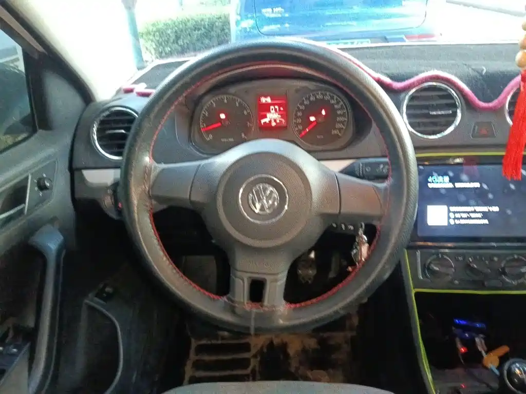 Volkswagen Jetta — миниатюра 11
