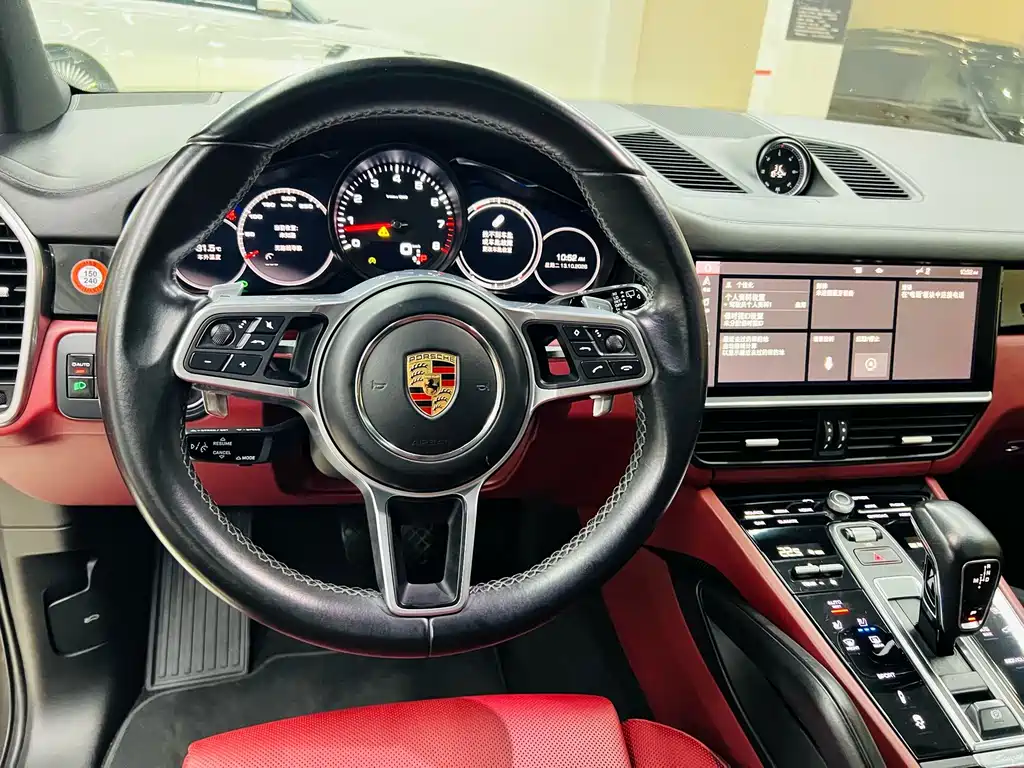 Porsche Cayenne — миниатюра 8