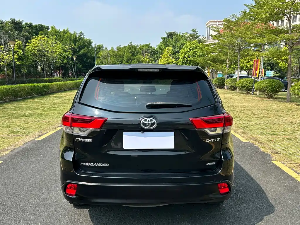Toyota Highlander — миниатюра 8