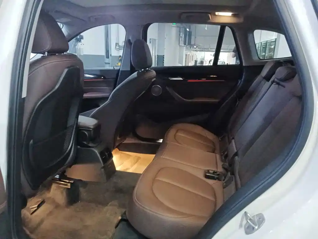 BMW X1 — миниатюра 9