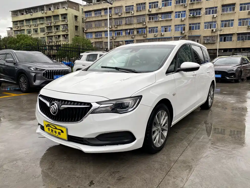 Buick GL6