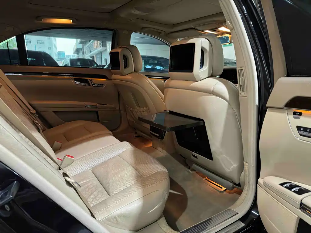 Mercedes-Benz S-Class — миниатюра 9