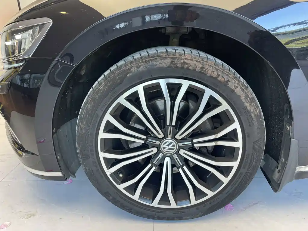 Volkswagen Phideon — миниатюра 23