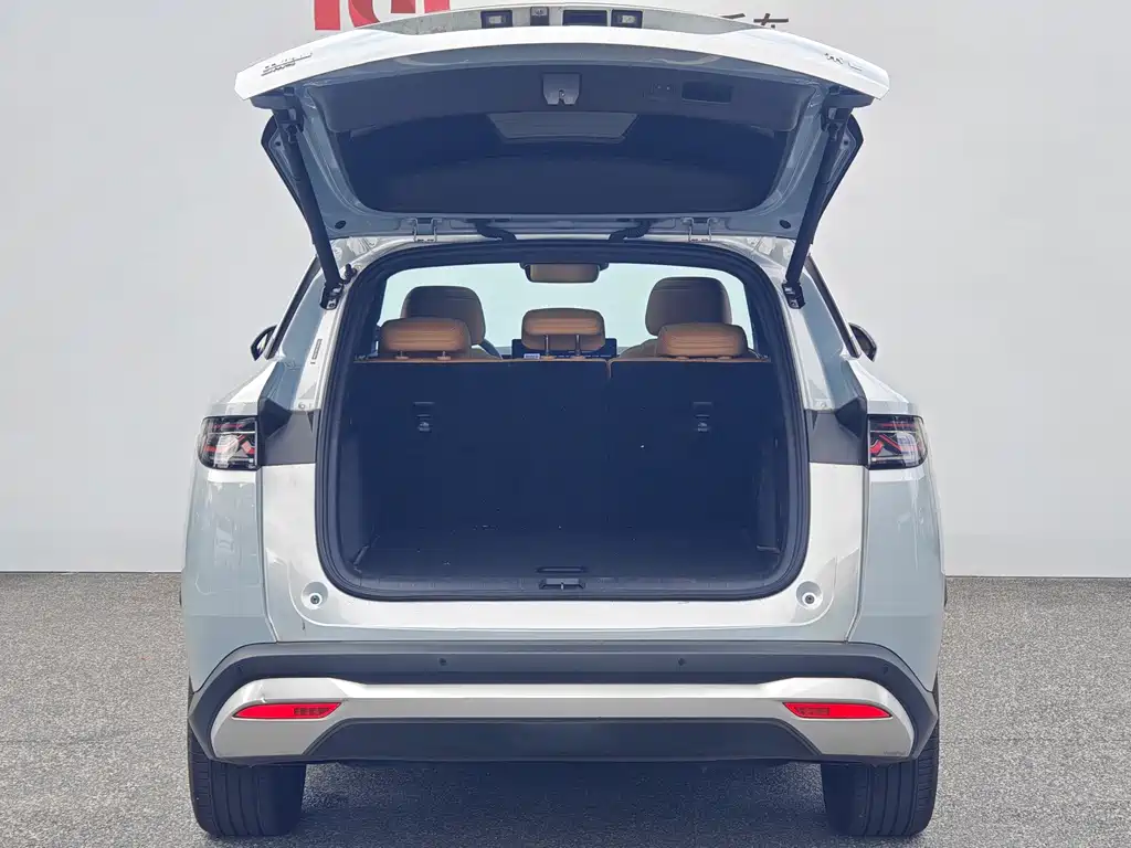 BYD L DM-i — миниатюра 11
