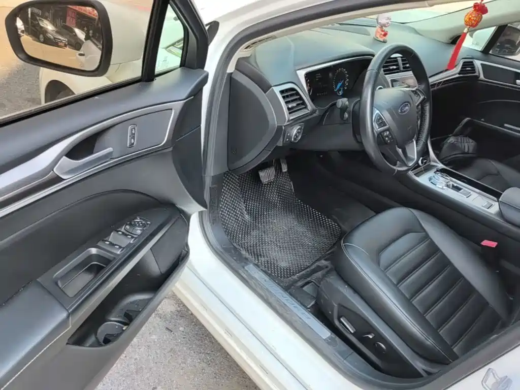 Ford Mondeo — миниатюра 16