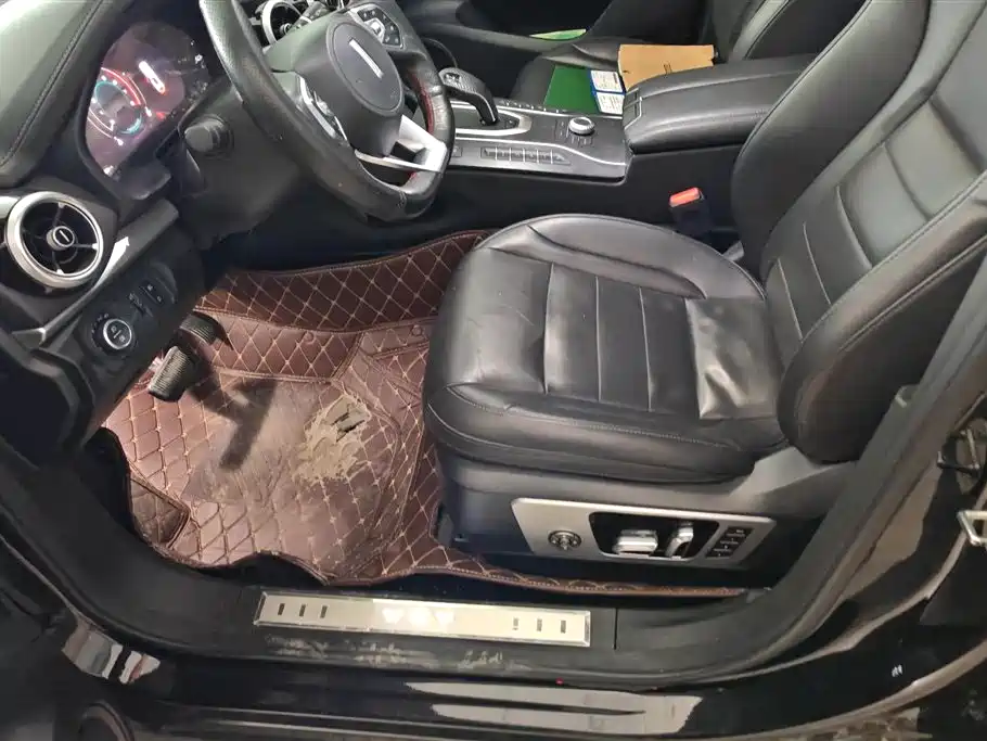 WEI PAI WEI BRAND VV7