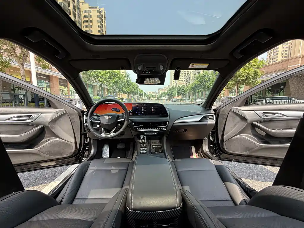 Cadillac CT5 — миниатюра 28