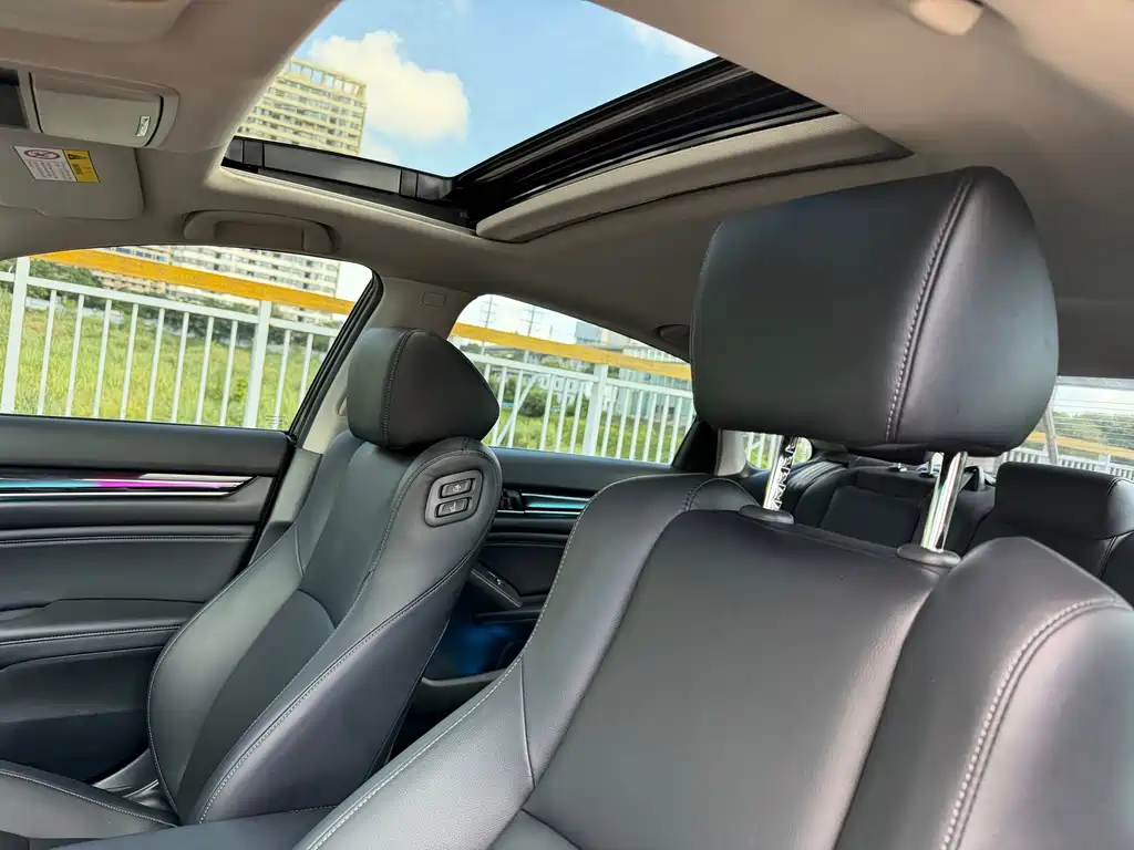 Honda Accord — миниатюра 6