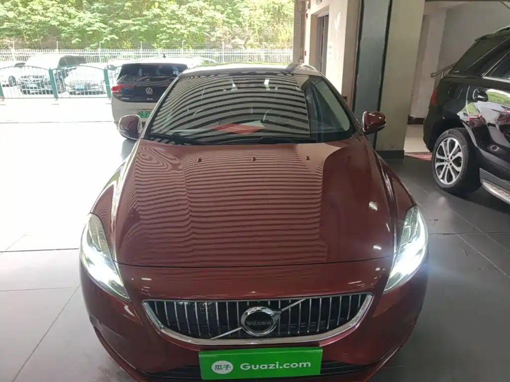 Volvo V40 — миниатюра 3