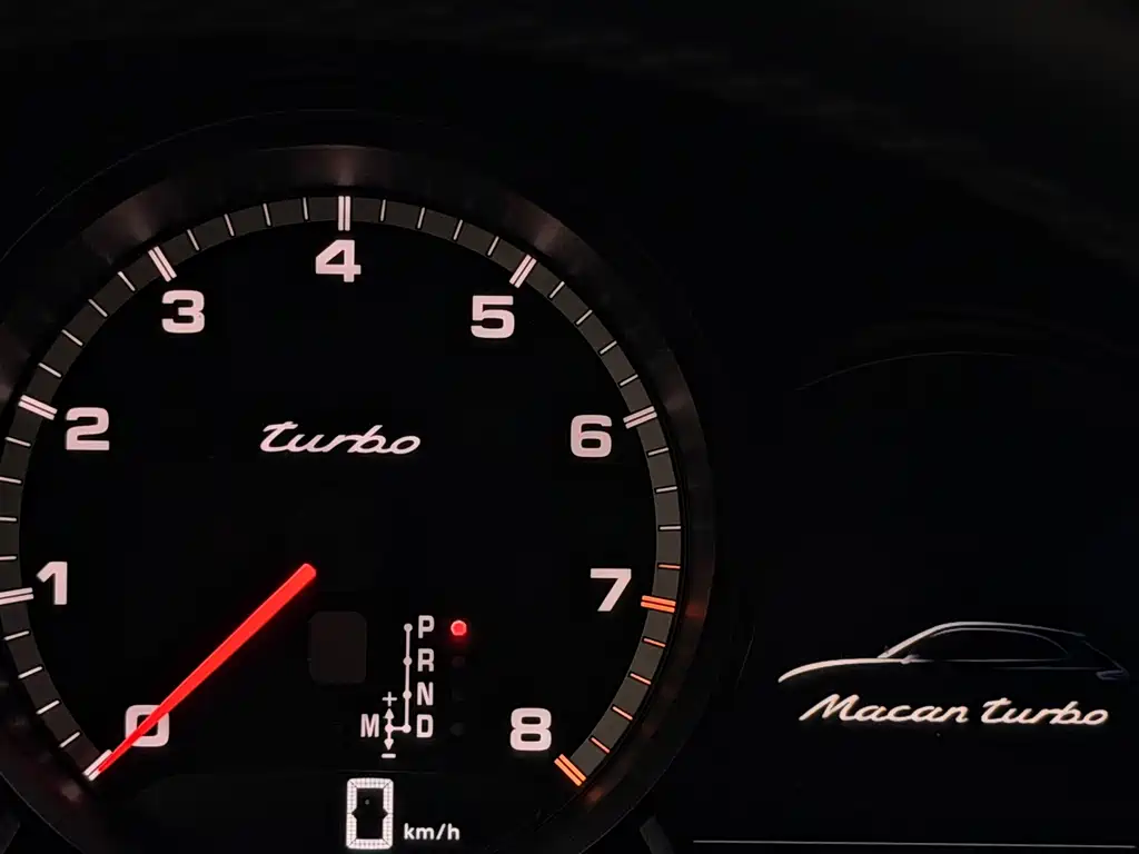 Porsche Macan — миниатюра 14