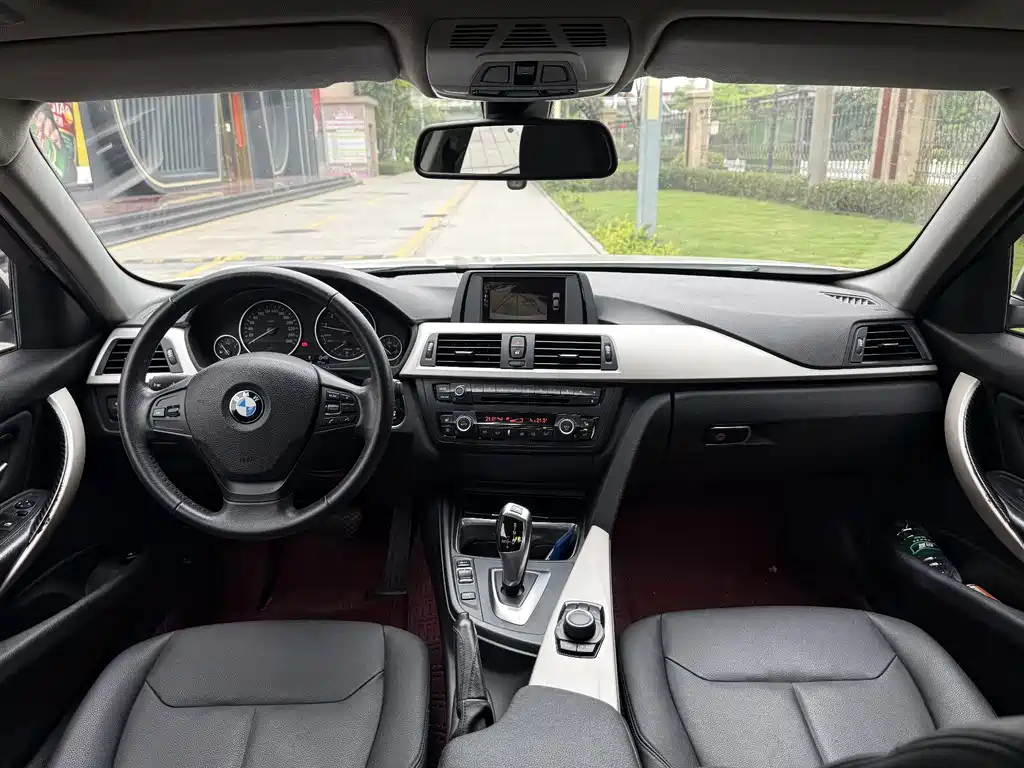 BMW 3 Series — миниатюра 17