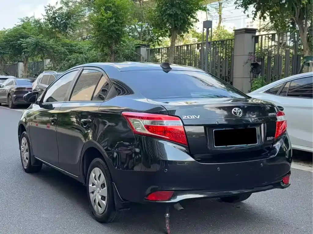 Toyota Vios — миниатюра 9