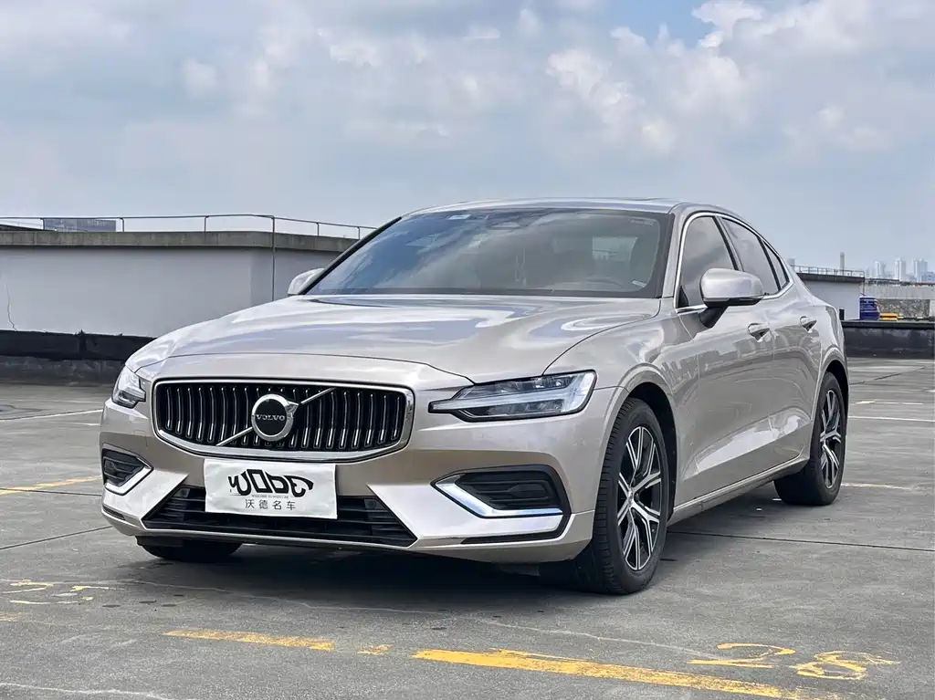Volvo S60 2024