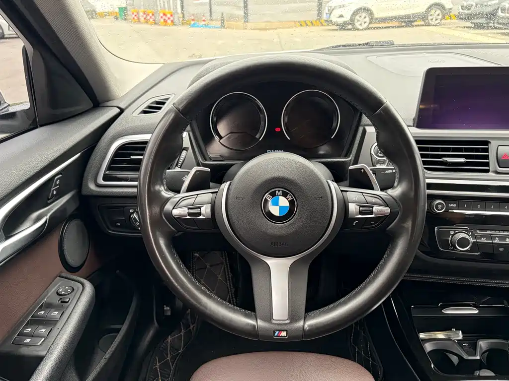 BMW 1 Series — миниатюра 11