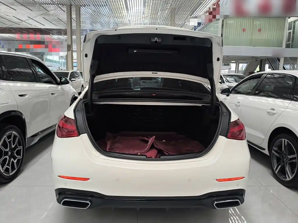 Mercedes-Benz C-Class — миниатюра 19