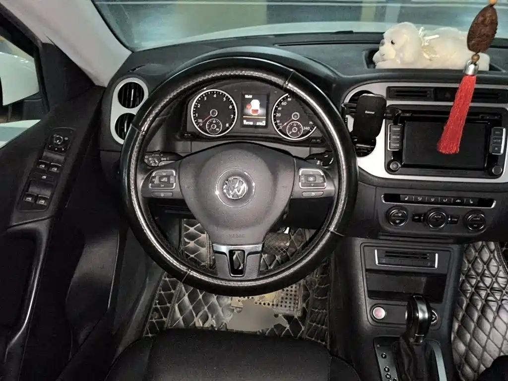 Volkswagen Tiguan — миниатюра 11