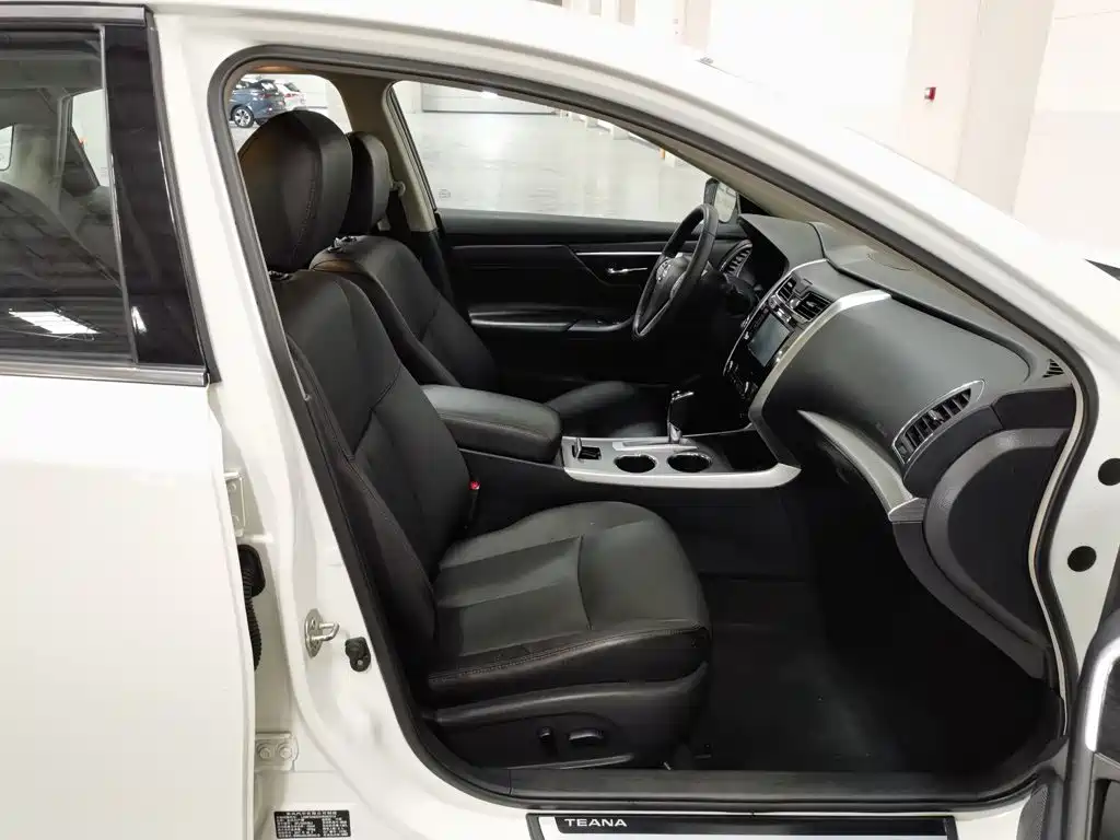 Nissan Teana — миниатюра 23