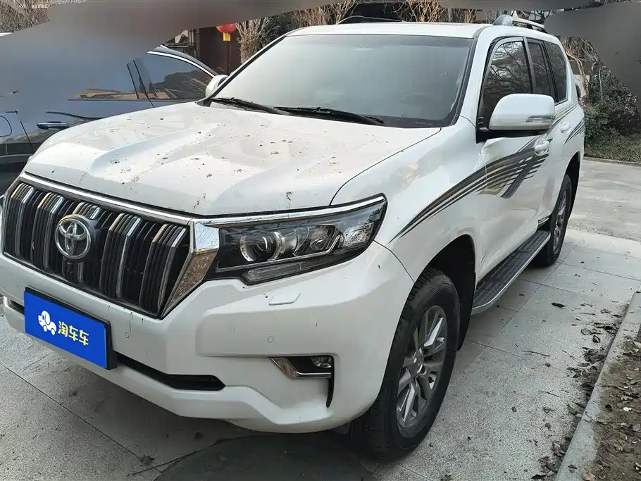 TOYOTA PRADO