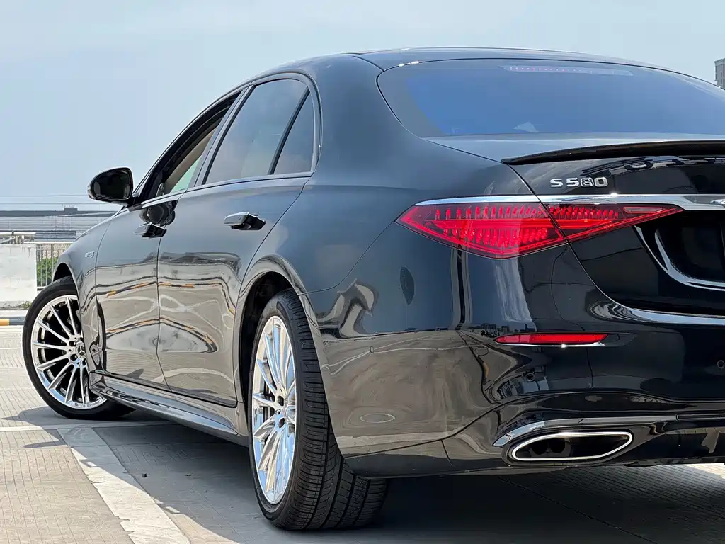 Mercedes-Benz S-Class — миниатюра 27