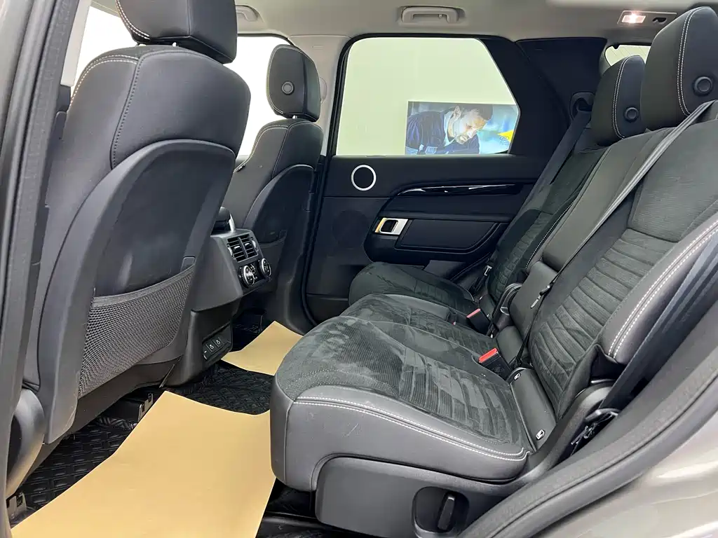 Land Rover Discovery 2024 360PS S