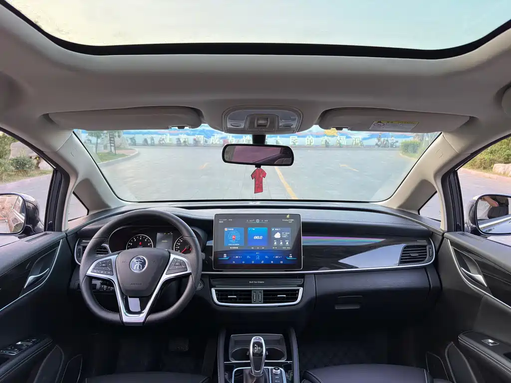 BYD MAX — миниатюра 20
