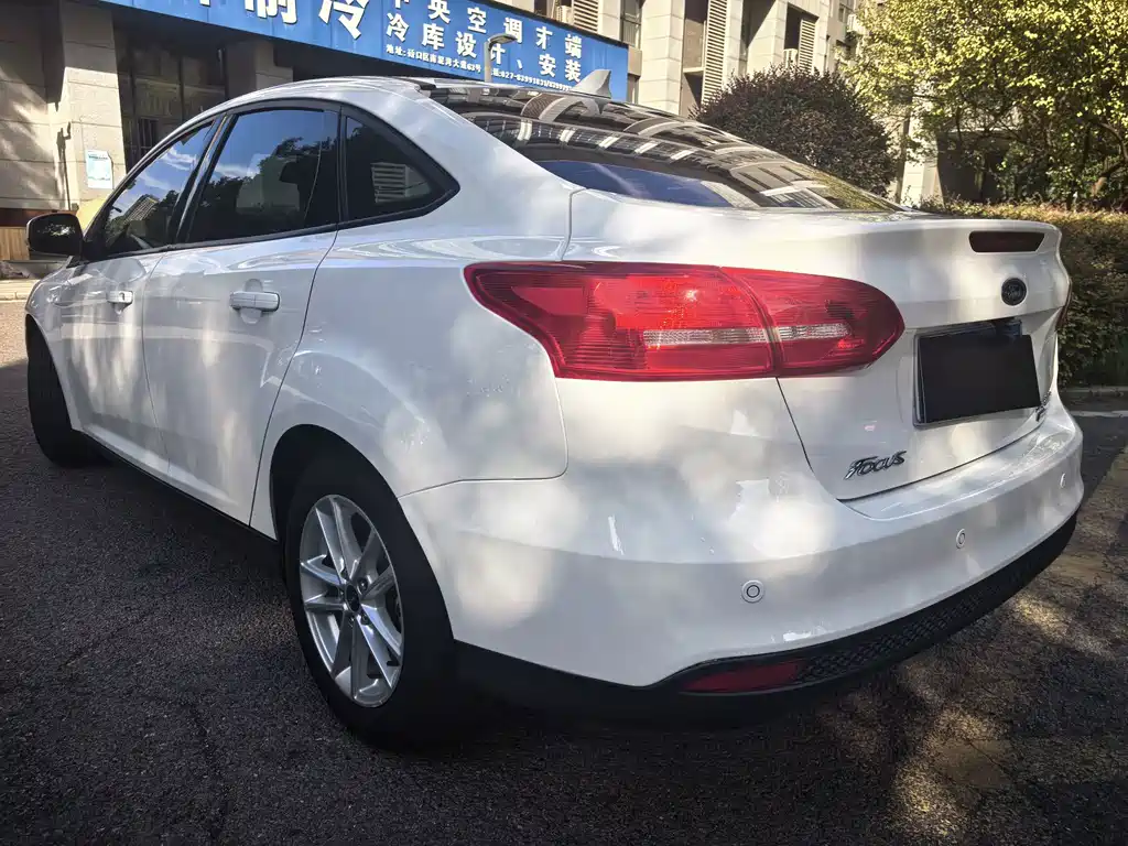 Ford Focus — миниатюра 22