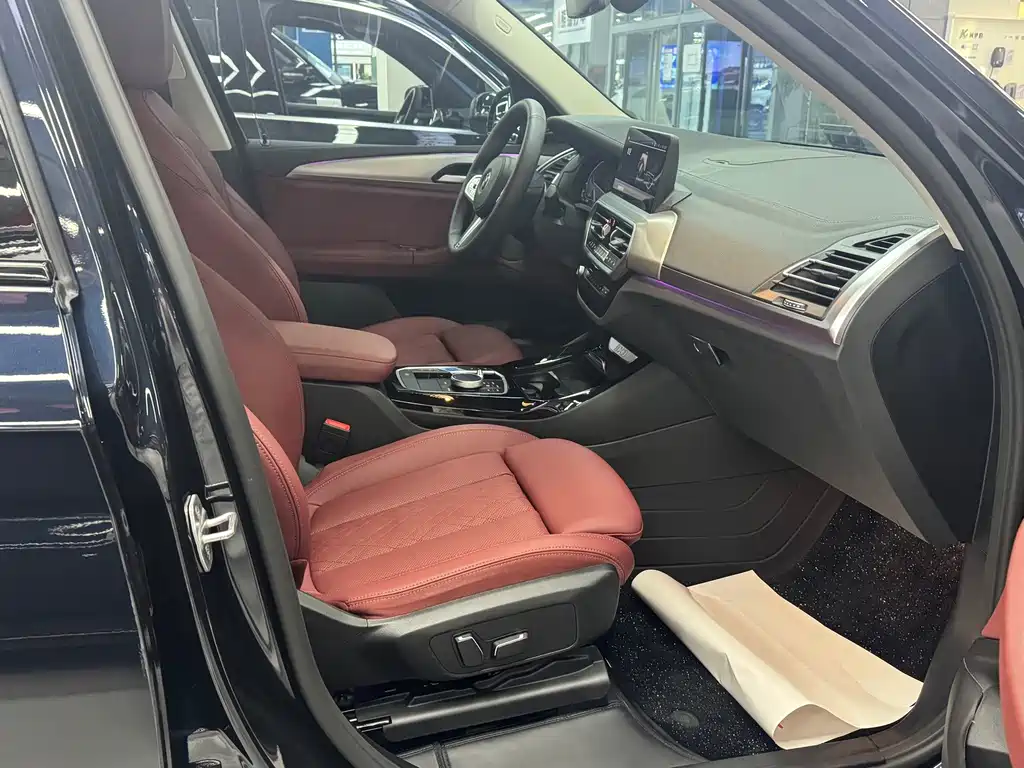 BMW iX3 — миниатюра 7