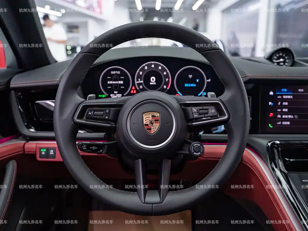 Porsche Panamera — миниатюра 18