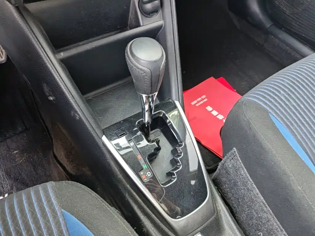 Toyota Yaris L — миниатюра 14