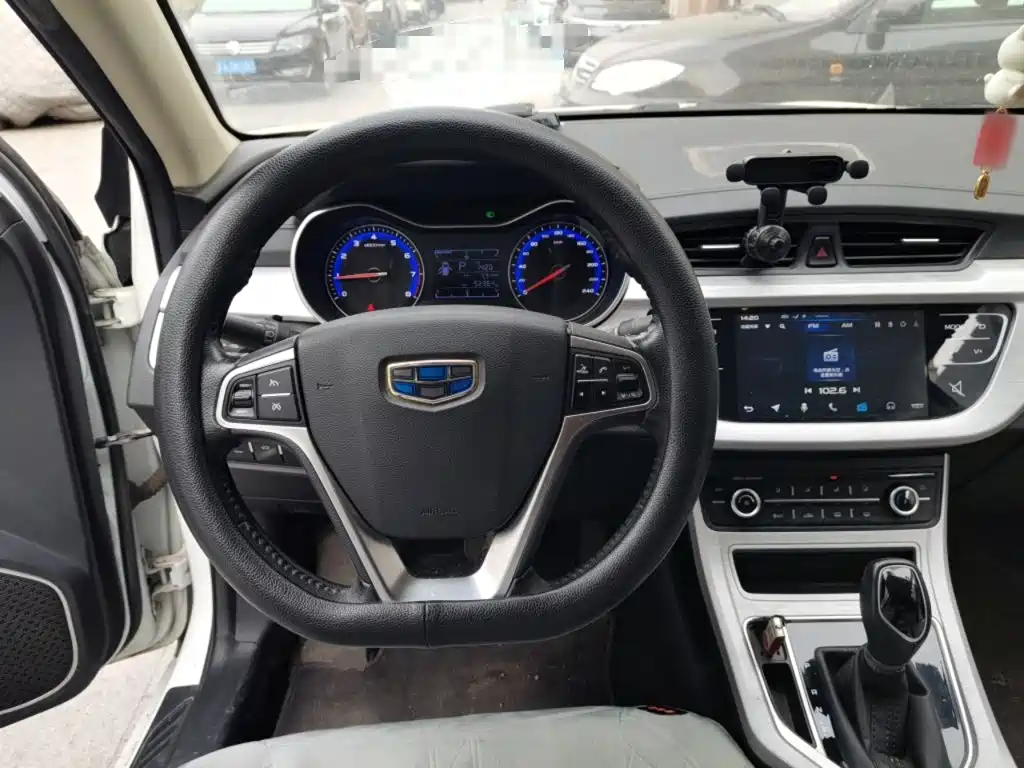 Geely Vision — миниатюра 11