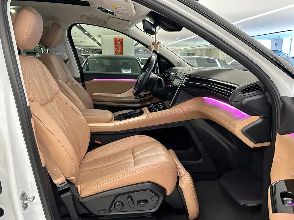 NIO ES8 — миниатюра 11