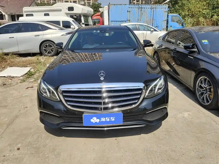 Mercedes-Benz E-Class — миниатюра 2