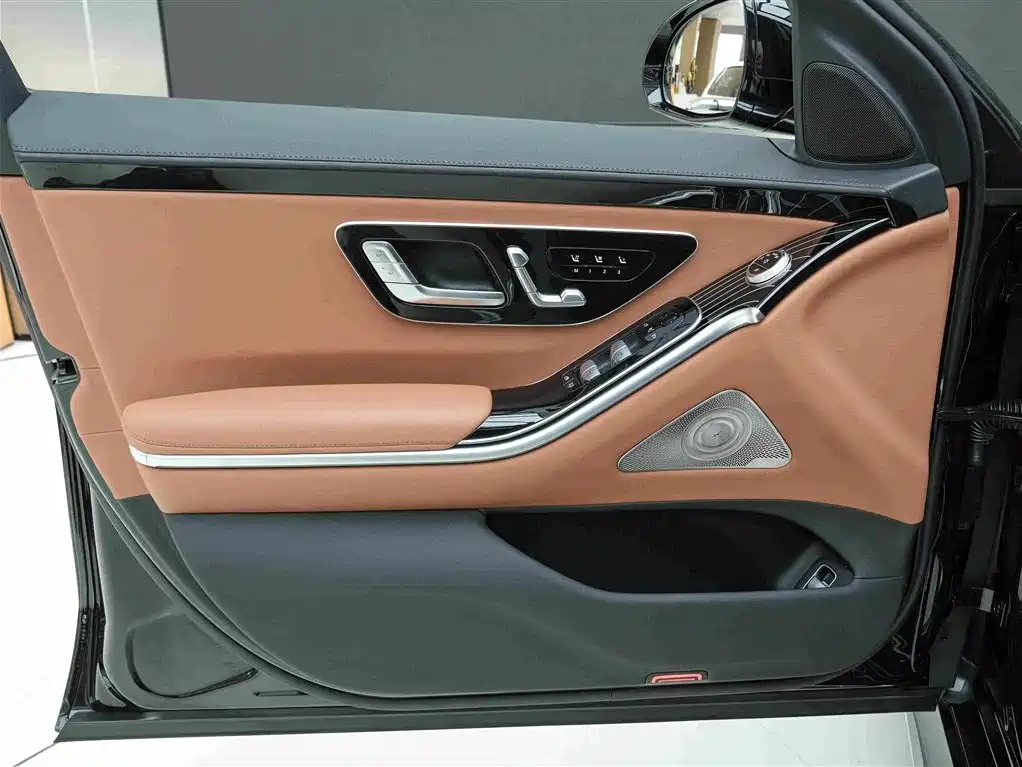 Mercedes-Benz S-Class — миниатюра 16