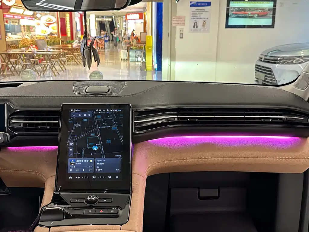 NIO ES8 — миниатюра 16