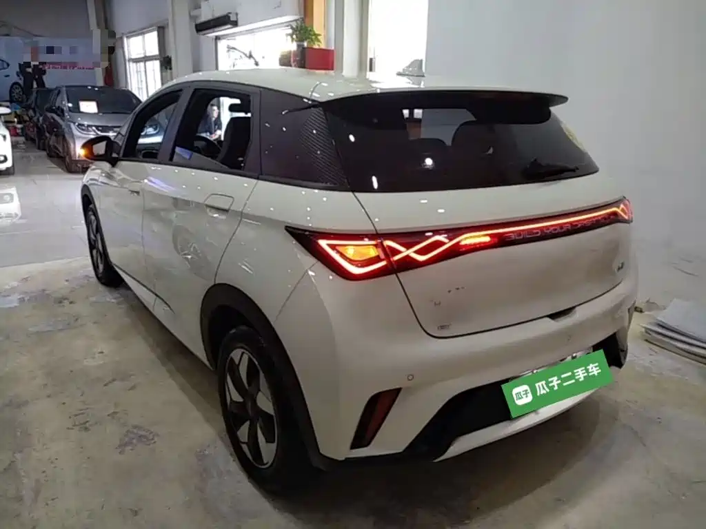 BYD Dolphin — миниатюра 5