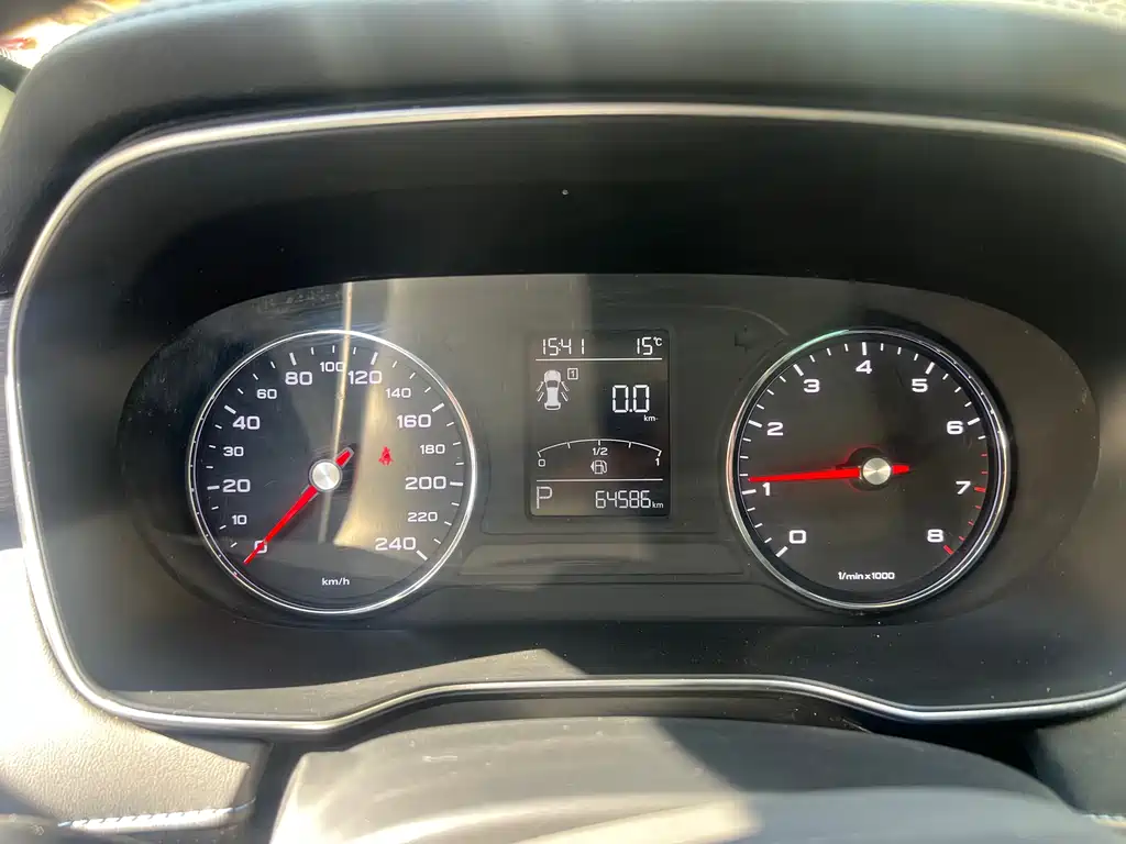 Roewe RX5 - фото 7