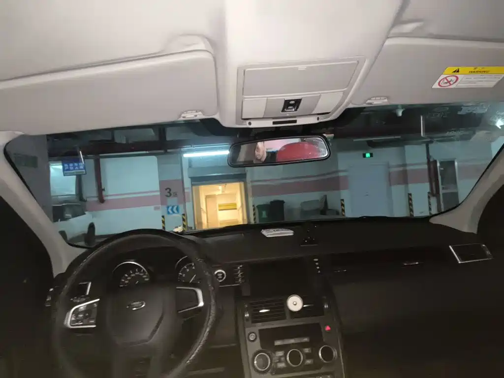 Land Rover Discovery Sport — миниатюра 14
