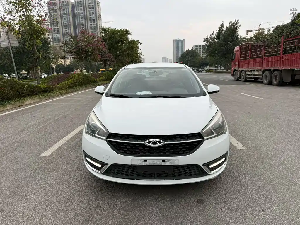 CHERY ARRIZO 5